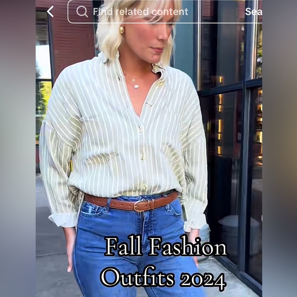 Fall $10 Sale🍂🍁

Blu Pepper Olive Striped Button Down Shirt